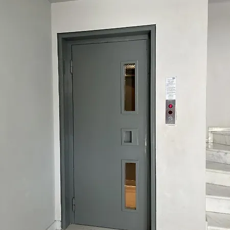 ηλιόλουστο διαμέρισμα/ Sunny * Kalamata