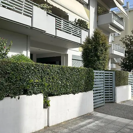 ηλιόλουστο διαμέρισμα/ Sunny Kalamata