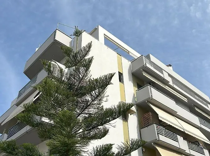 ηλιόλουστο διαμέρισμα/ Sunny Apartment