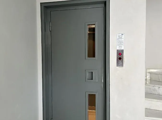 ηλιόλουστο διαμέρισμα/ Sunny * Kalamata